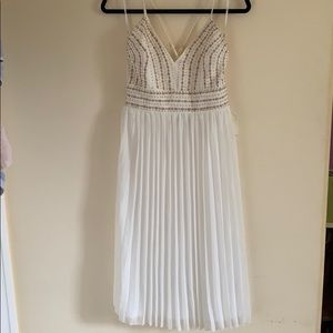 Lulus NWOT criss cross dress